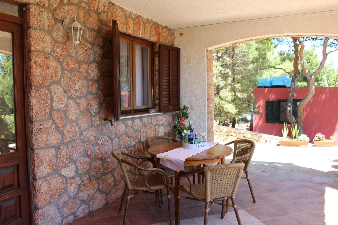 Apartman By The Sea Sveta Nedilja, Hvar - 110 *